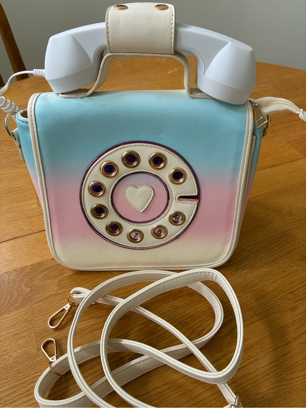 Pastel Ombre Heart telephone Purse - White Trim